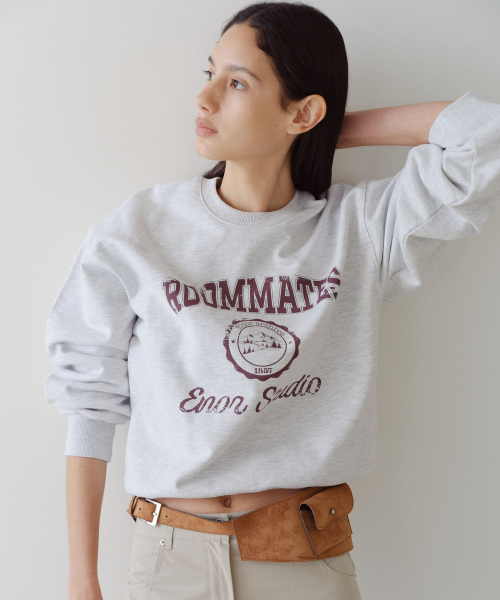 ROOMMATES SWEATSHIRT - LIGHT GREY