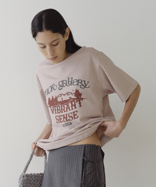 VIBRANT SENSE T-SHIRT - PINK