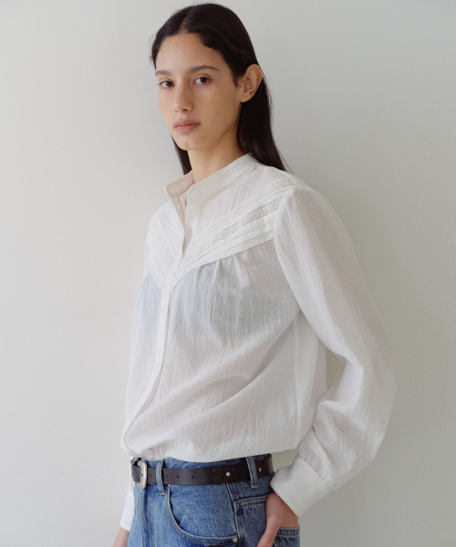 COTTON LACE TUCK BLOUSE - WHITE