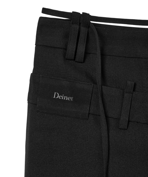 BELT LONG RAW SKIRT IN BLACK