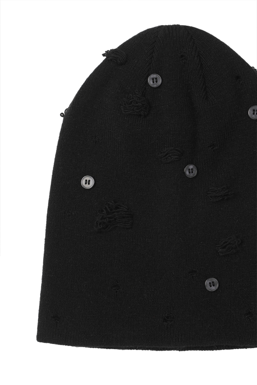 VINTAGE BUTTON BEANIE IN BLACK