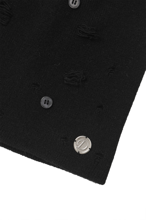 VINTAGE BUTTON BEANIE IN BLACK