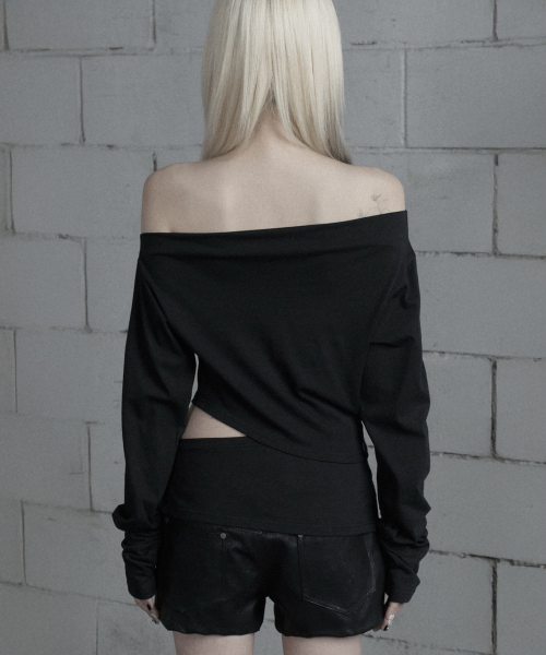 Cut-Out Open Long Sleeve (Black)