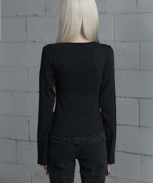 Two-Line Button Long Sleeve (Black)