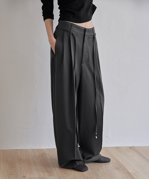 Curved Over Pintuck Slacks, CHARCOAL
