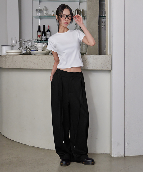 Curved Over Pintuck Slacks, BLACK