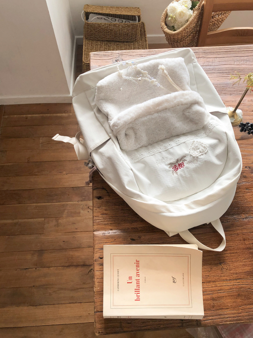 Vintage bon voyage backpack_snow white