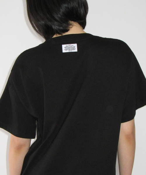 RIBBON CAT BASIC FIT T SHIRT BLACK