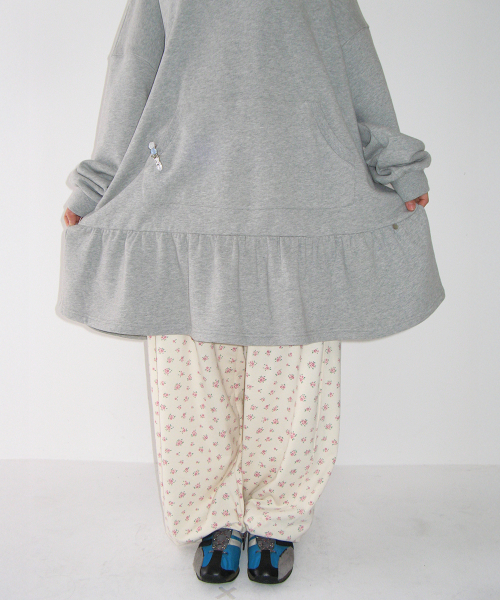 OVERSIZED RUFFLE HEM SWEAT DRESS GREY