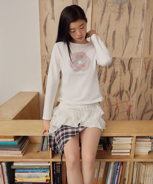 CLOVER LONG SLEEVE T-SHIRT - WHITE