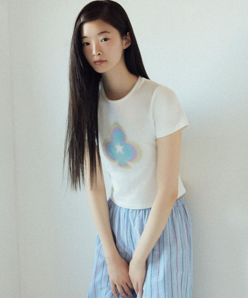 CLOVER SLIM T-SHIRT - 2 colors