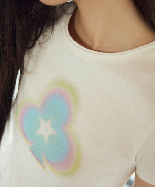 CLOVER SLIM T-SHIRT - 2 colors