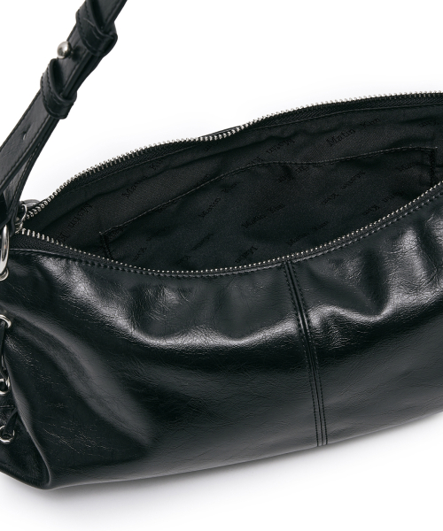 EYELET SHIRRING SHOULDER BAG IN BLACK