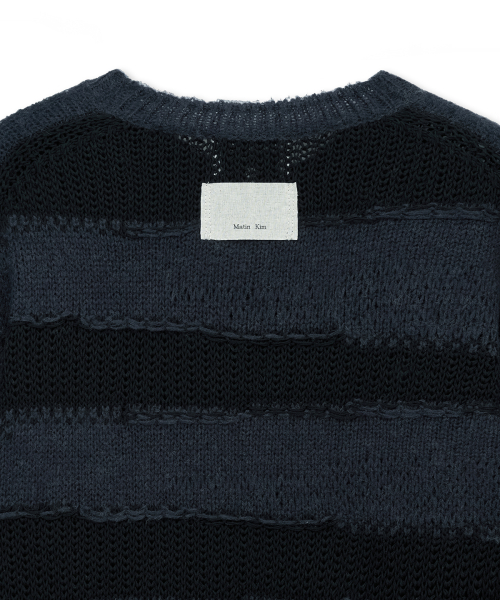 TEXTURE BLOCK STRIPE KNIT PULLOVER IN NAVY