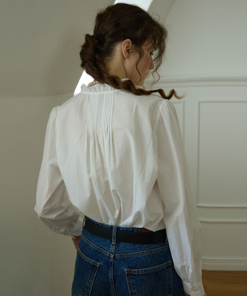 Merry poem pintuck blouse Ivory