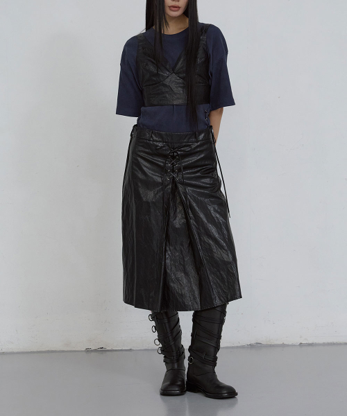 FAUX-LEATHER EYELET SKIRT_ BLACK