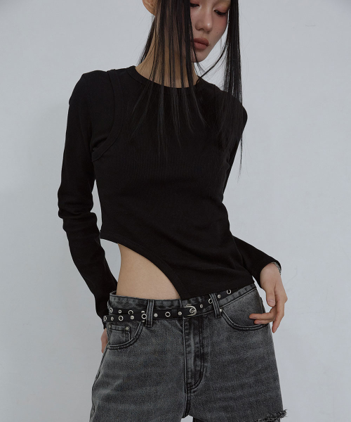CUT-OUT SLIM FIT TOP_ BLACK