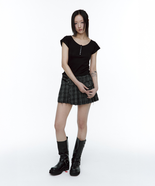Asci Cross Henly Neck T-shirt Black