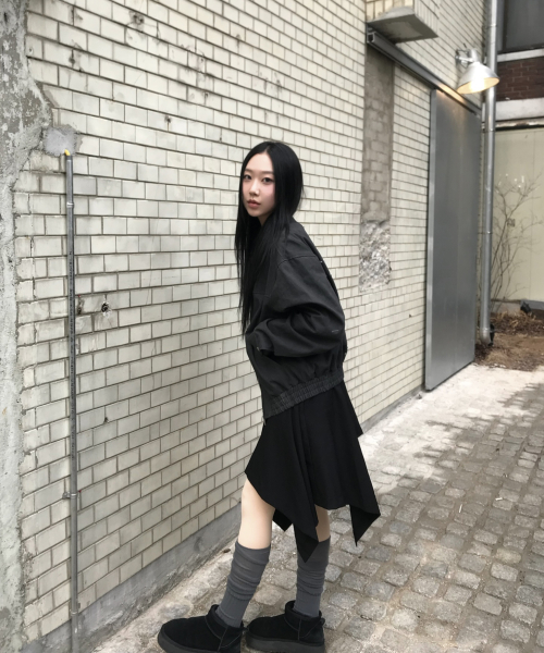 스터드 포인트 인시전 오버핏 블루종 코튼 워크 집업 자켓 [블랙]