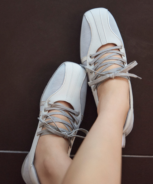 BLISS LACEUP SNEAKERS - 2 colors