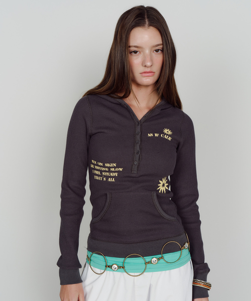 WAFFLE HOODIE BUTTON LONG SLEEVE CHARCOAL