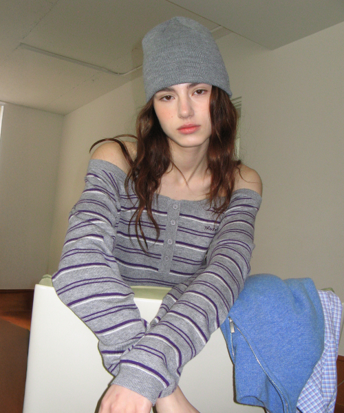 STRIPE OFF SHOULDER STRAP KNIT GRAY