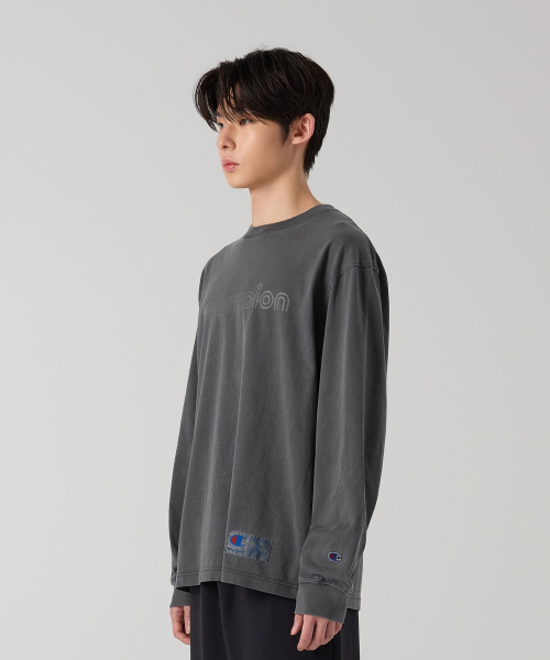 트랙 로고 루즈핏 가먼트다잉 롱슬리브 티셔츠 Charcoal
