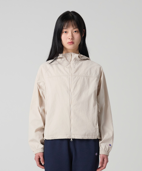 여성 스몰 C로고 후디드 윈드브레이커 Beige