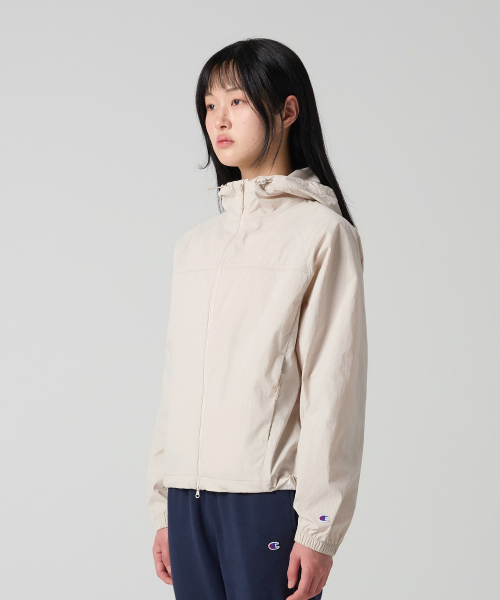 여성 스몰 C로고 후디드 윈드브레이커 Beige