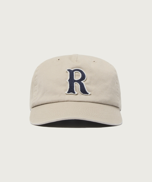 헤리티지 R 아플리케 볼캡 Beige