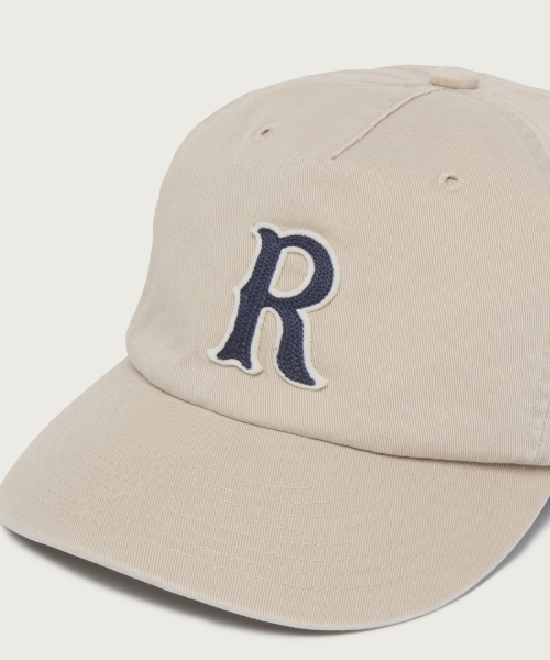 헤리티지 R 아플리케 볼캡 Beige