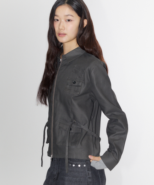 베이직 멀티 포켓 스트랩 포인트 하이드 블루종 코튼 자켓 [차콜]