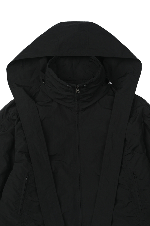 PARKA RING HOODED CROPPED JUMPER IN BLACK