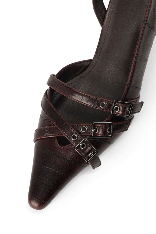 BUCKLE STRAP SLINGBACKS IN BURGUNDY