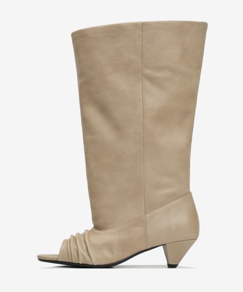 101 slouchy open toe boots / ivory