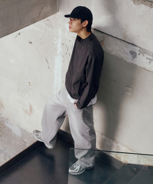 High Neck Lightweight Semi-Overfit Windbreaker - 2color