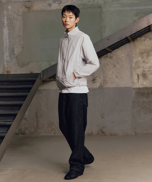 High Neck Lightweight Semi-Overfit Windbreaker - 2color