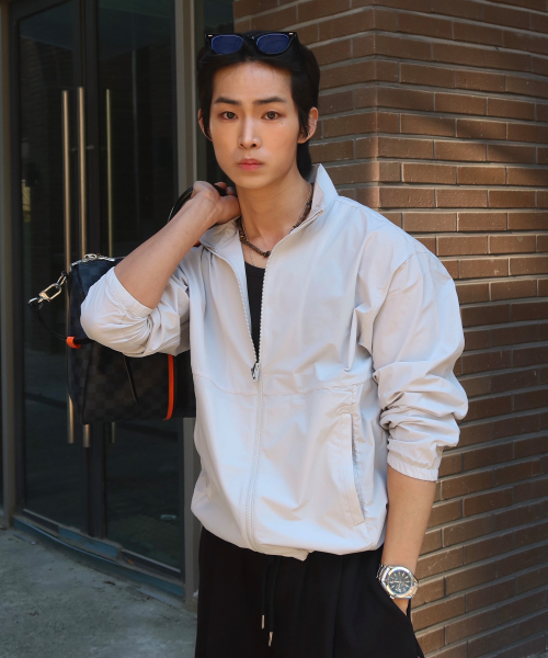 High Neck Lightweight Semi-Overfit Windbreaker - 2color