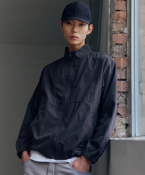 [SET][Hood or High-Neck Selection] Lightweight Semi-Oversized-Fit Windbreaker - 5color