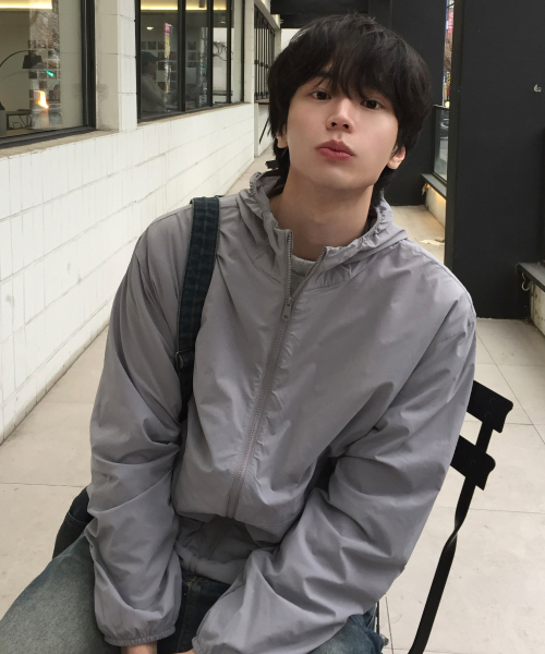 [SET][Hood or High-Neck Selection] Lightweight Semi-Oversized-Fit Windbreaker - 5color