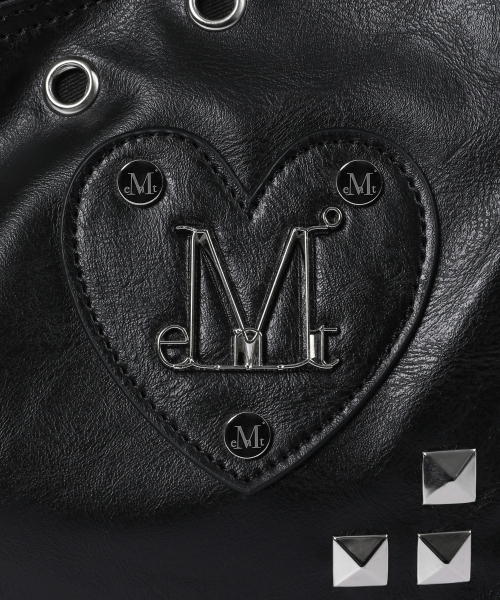 ROMIA HEART PATCH CROSS STUD SHOULDER BAG UNISEX
