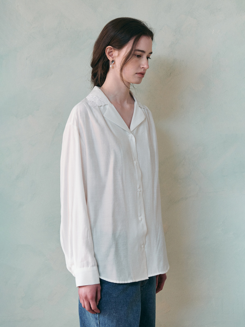 FROM retro embroidery blouse_WHITE