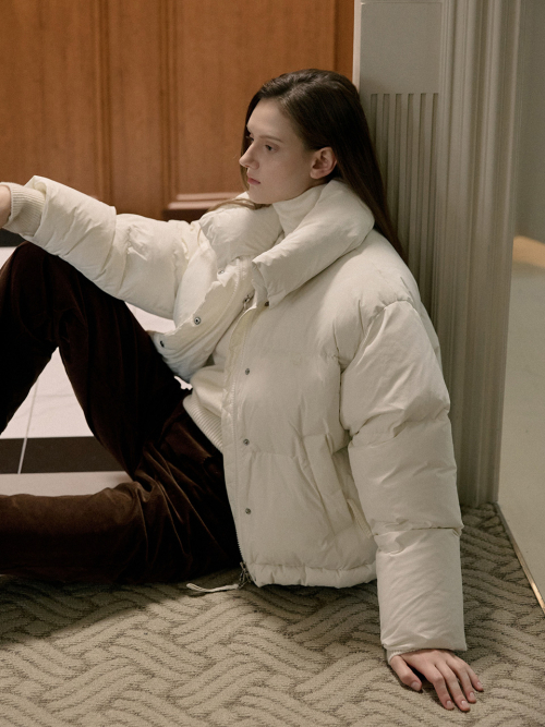 Folded Collar Short Down Padding Ivory AT5JUF056IV