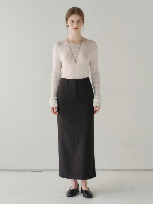 Back-slit Maxi Skirt Black AT6SKA026BK