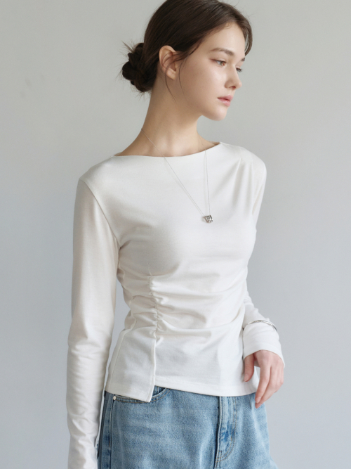 Boat-neck Soft Drape Shirring T-shirt White AT6TSA018WT