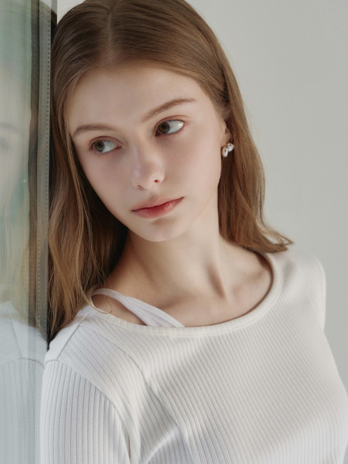 Boat-neck Layered T-shirt White AT6TSA019WT