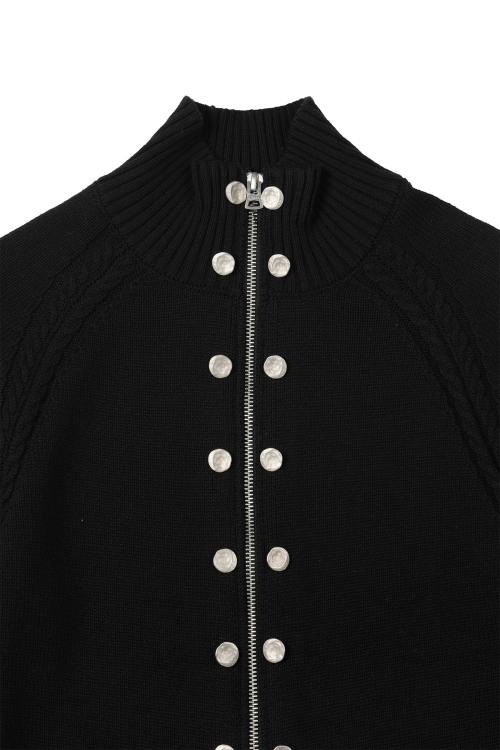 HIGH-NECK STUD KNIT OUTER IN BLACK
