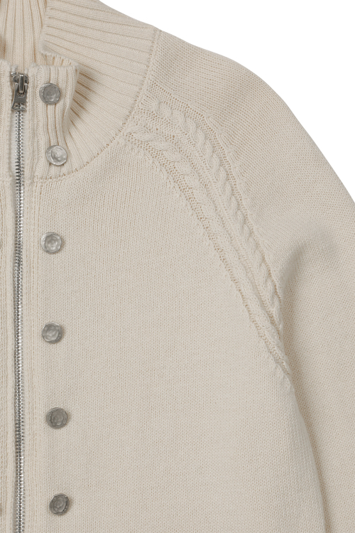 HIGH-NECK STUD KNIT OUTER IN IVORY