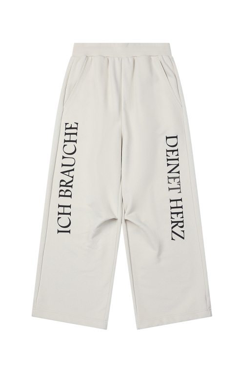 GERMAN LETTERING SWEATPANTS IN IVORY