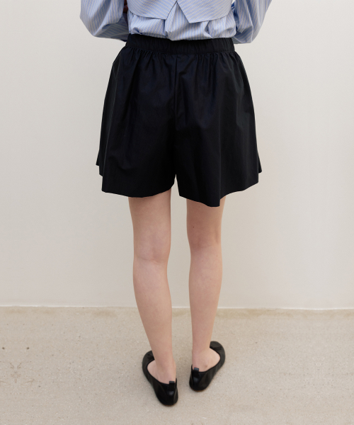 Mouchou Volume Shorts Navy